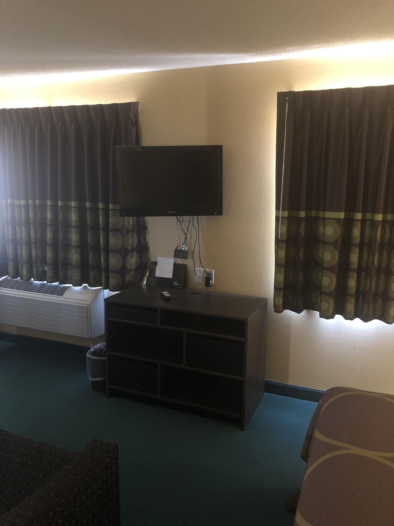 Super 8 By Wyndham Florence Co Экстерьер фото