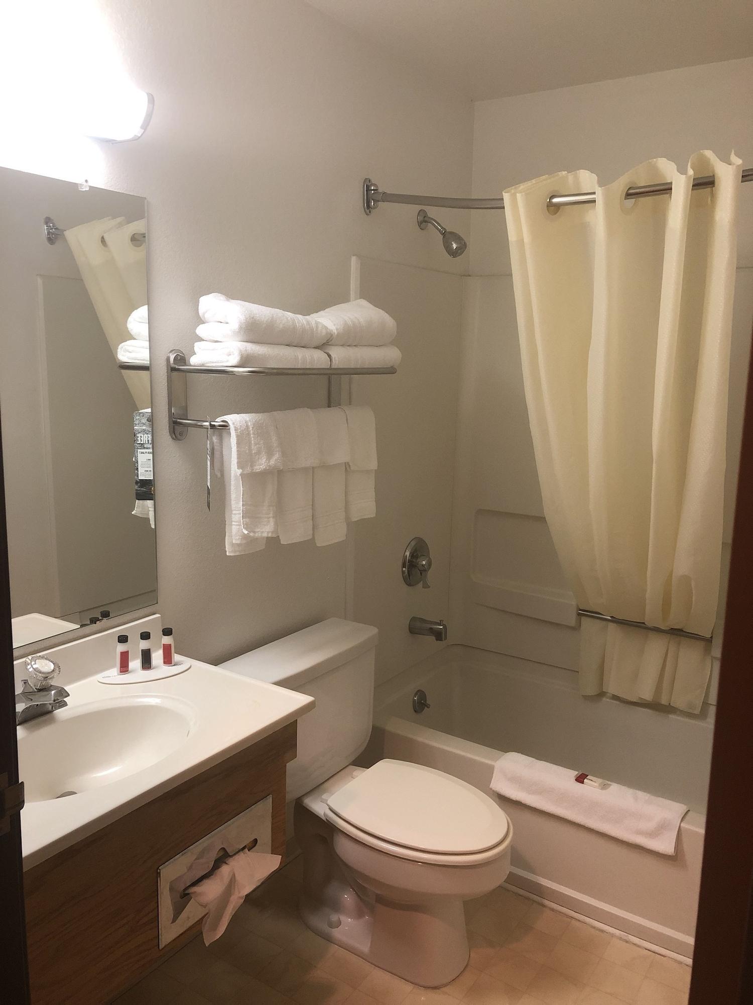 Super 8 By Wyndham Florence Co Экстерьер фото