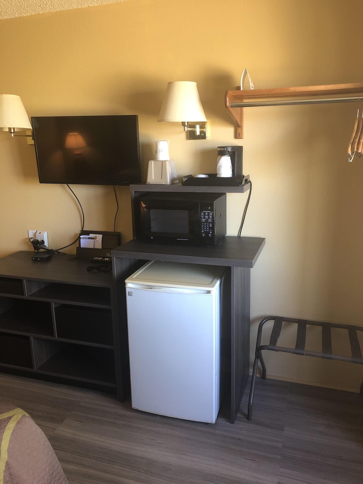 Super 8 By Wyndham Florence Co Экстерьер фото