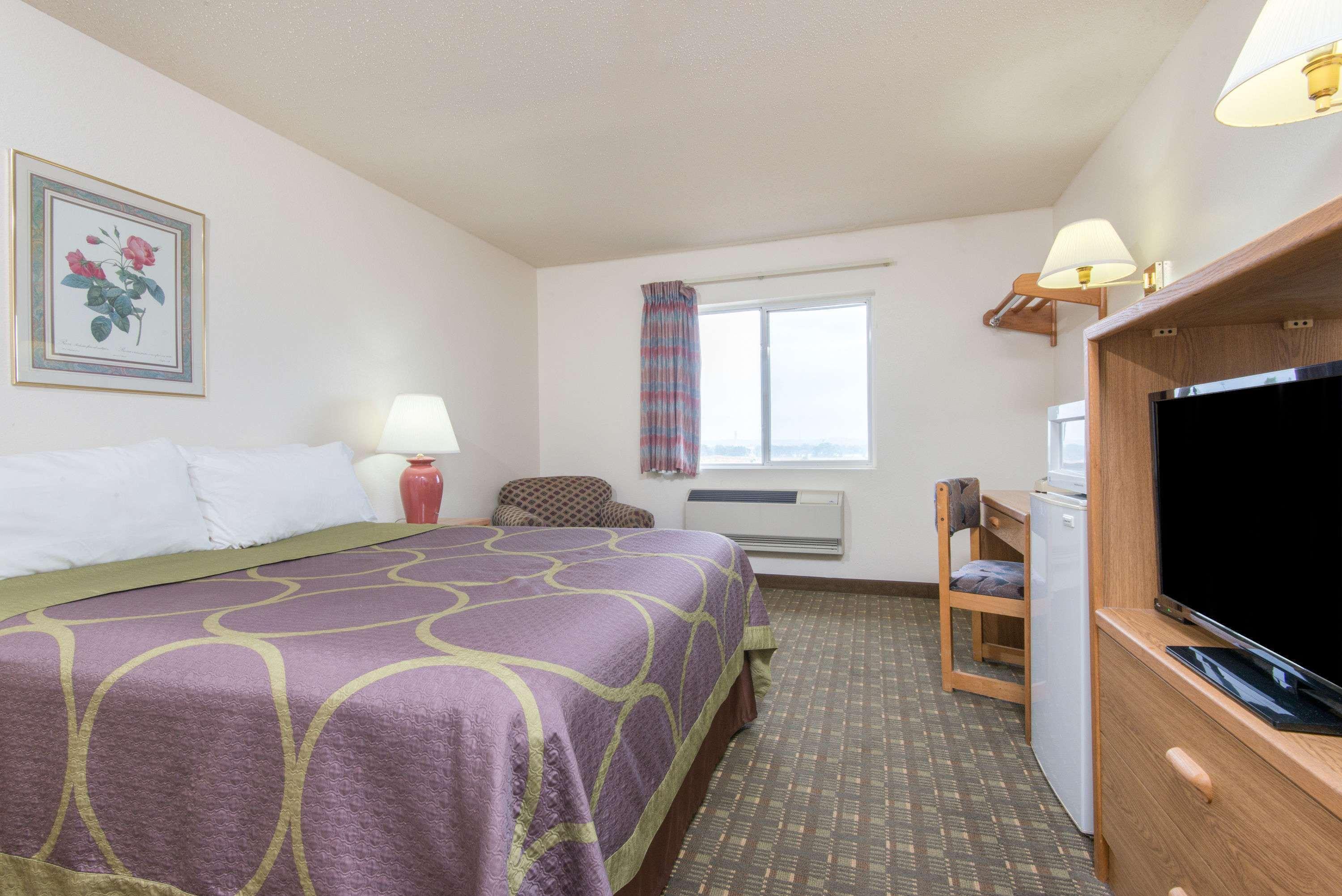 Super 8 By Wyndham Florence Co Экстерьер фото