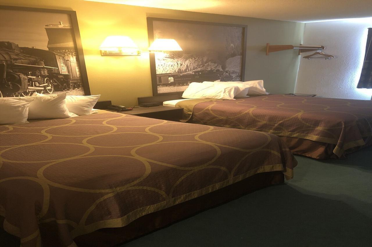 Super 8 By Wyndham Florence Co Экстерьер фото